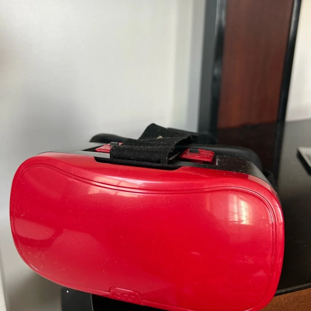onn Red VR Headset with Adjustable Strap - Mobile VR Viewer